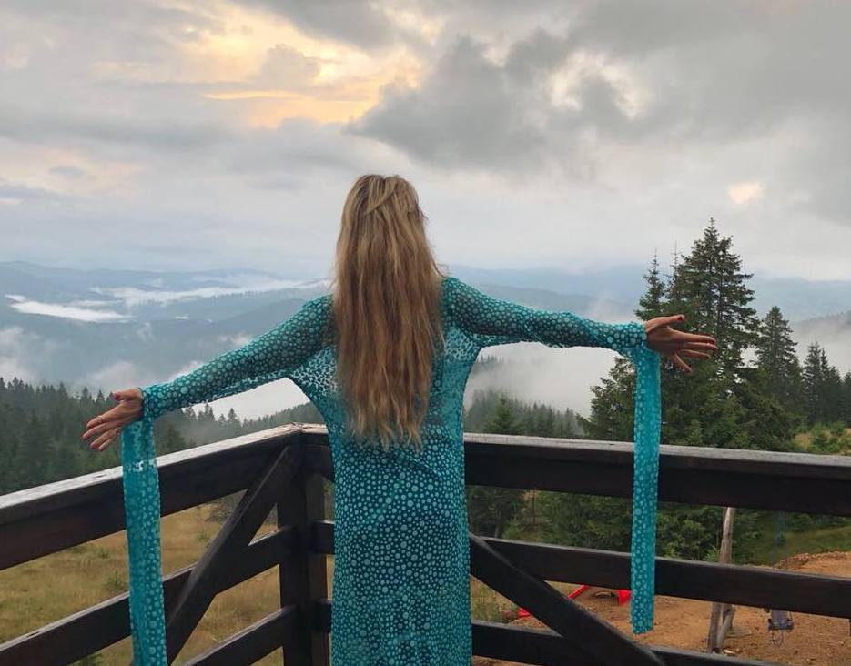 38085841_2038633053042586_332755709403856896_n